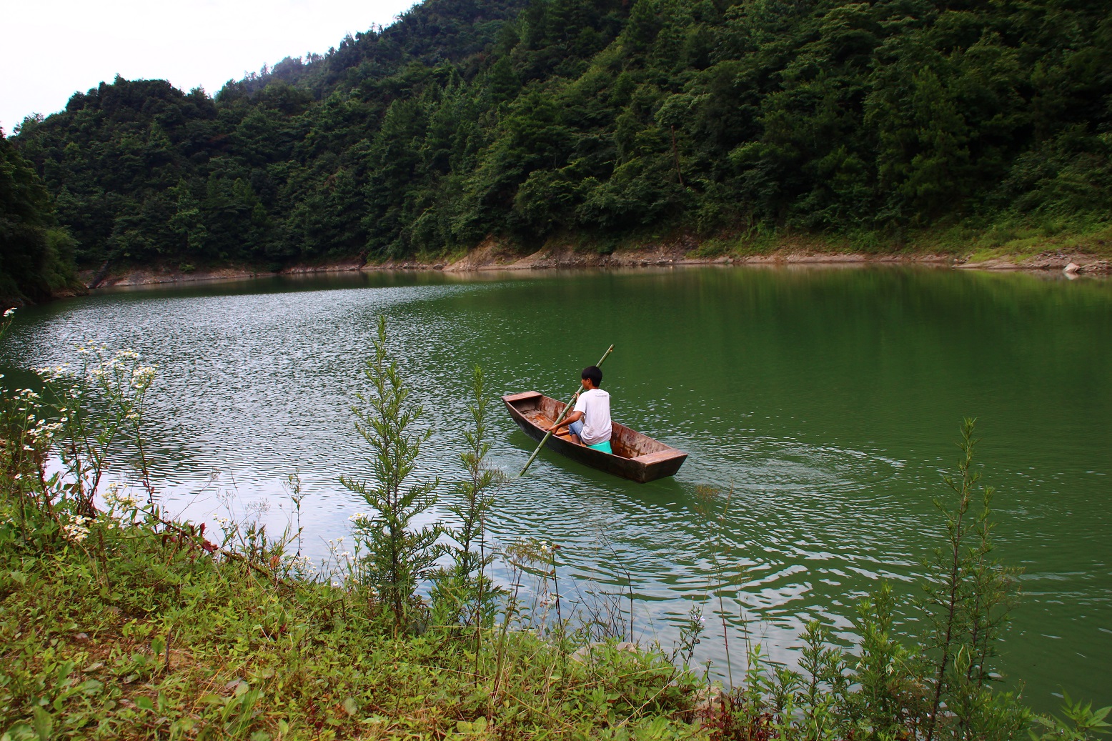 秀美山水，生態(tài)農(nóng)莊